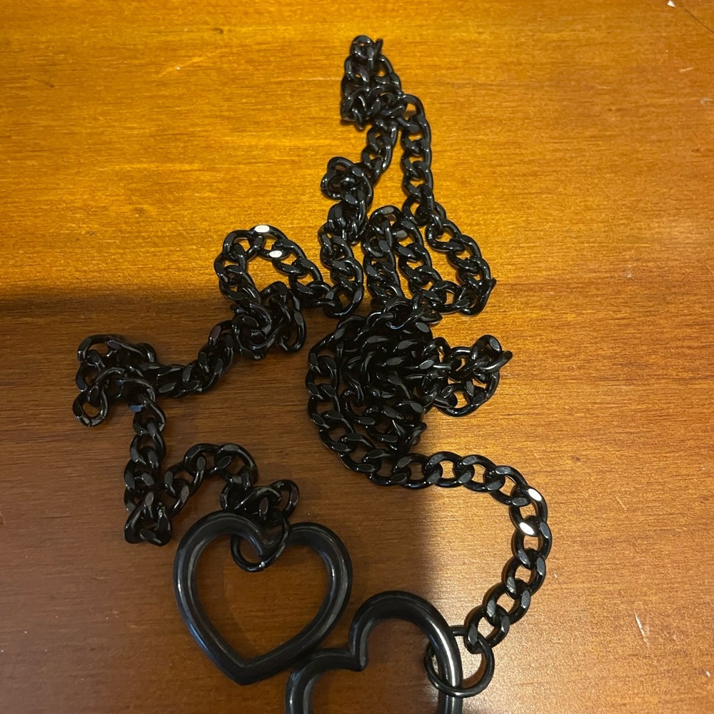 Black Heart Chain Necklace